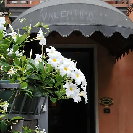 Valentina Hotel 2*